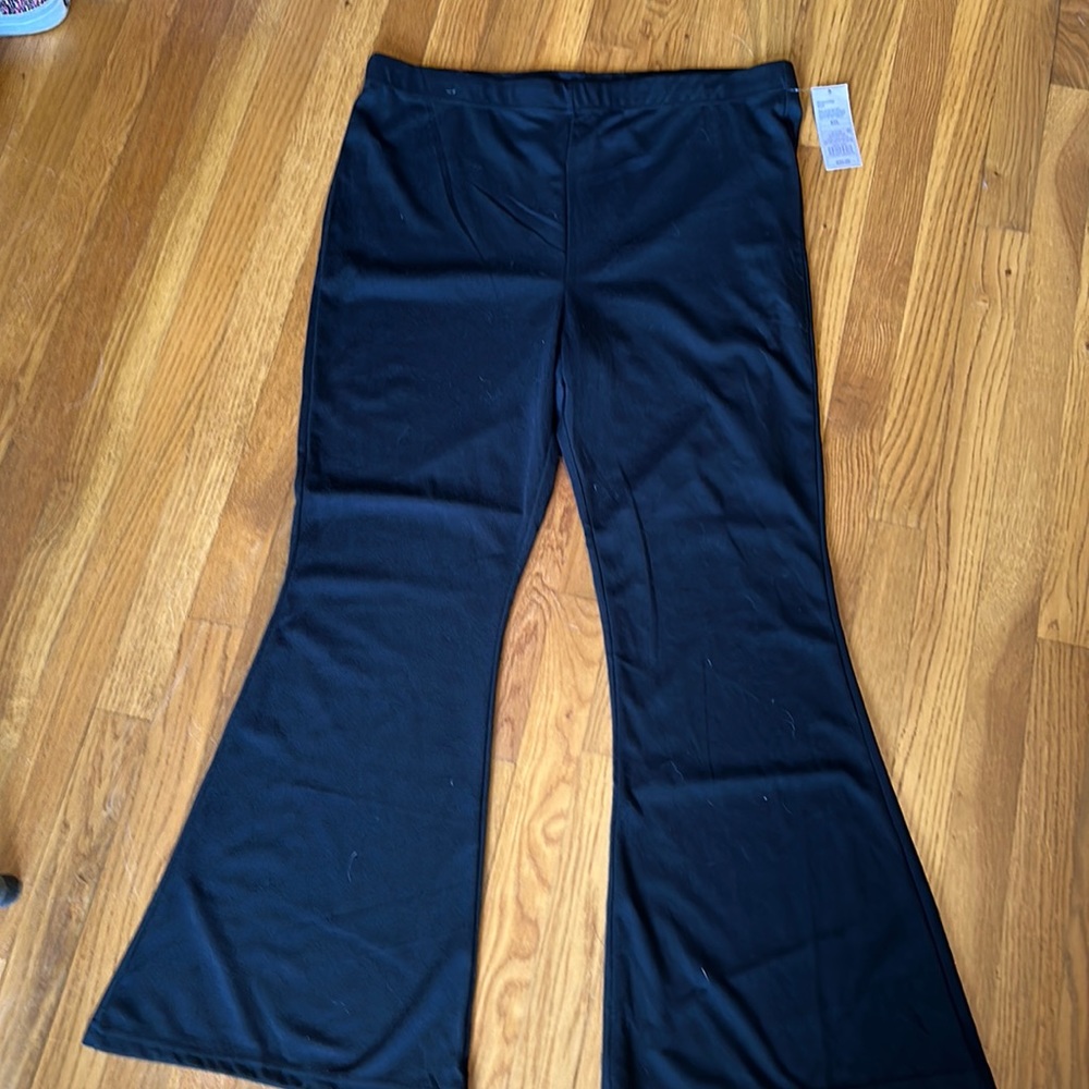 Wide leg legging style pants